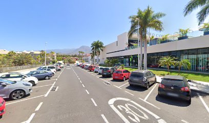 Fachada de Registro de la Propiedad de Arona