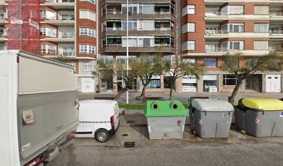 Fachada de Registro Mercantil y de Bienes Muebles de Santander