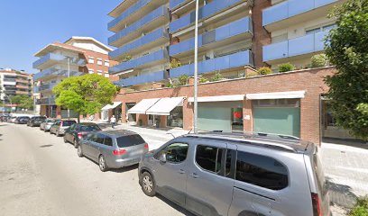 Fachada de Registro de la Propiedad de Manresa Nº 04