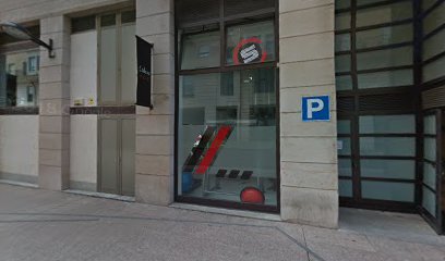 Fachada de Registro Mercantil y de Bienes Muebles de Guipúzcoa