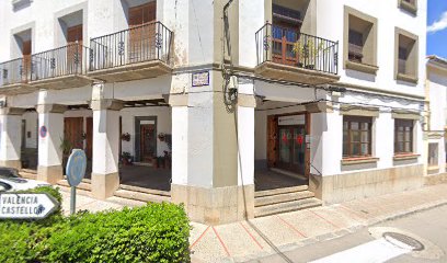 Fachada de Registro de la Propiedad de Viver