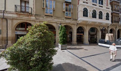 Fachada de Registro Mercantil y de Bienes Muebles de La Rioja