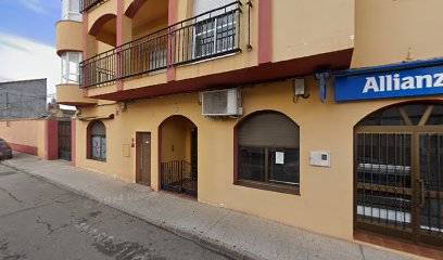 Fachada de Registro de la Propiedad de El Puente del Arzobispo