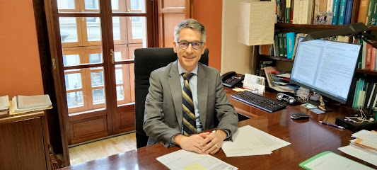 (Oviedo) Manuel Noval Abogados