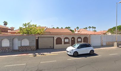 (San Bartolomé de Tirajana) Priya Daswani Daswani
