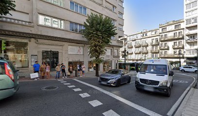 (Vigo) Despacho Lorenzo Cuervo
